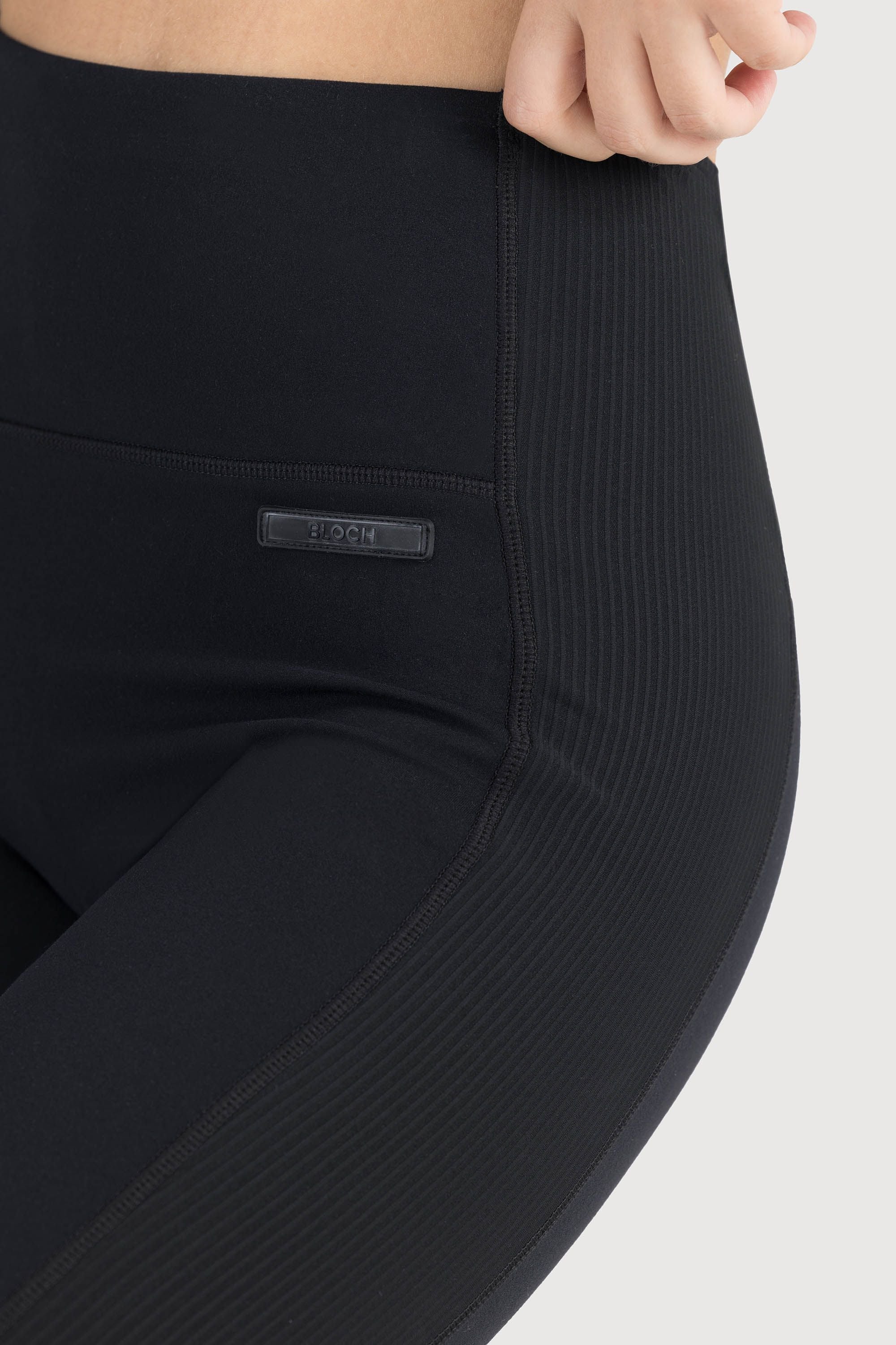 Bloch Technique 7 Inch Rib Panel Short