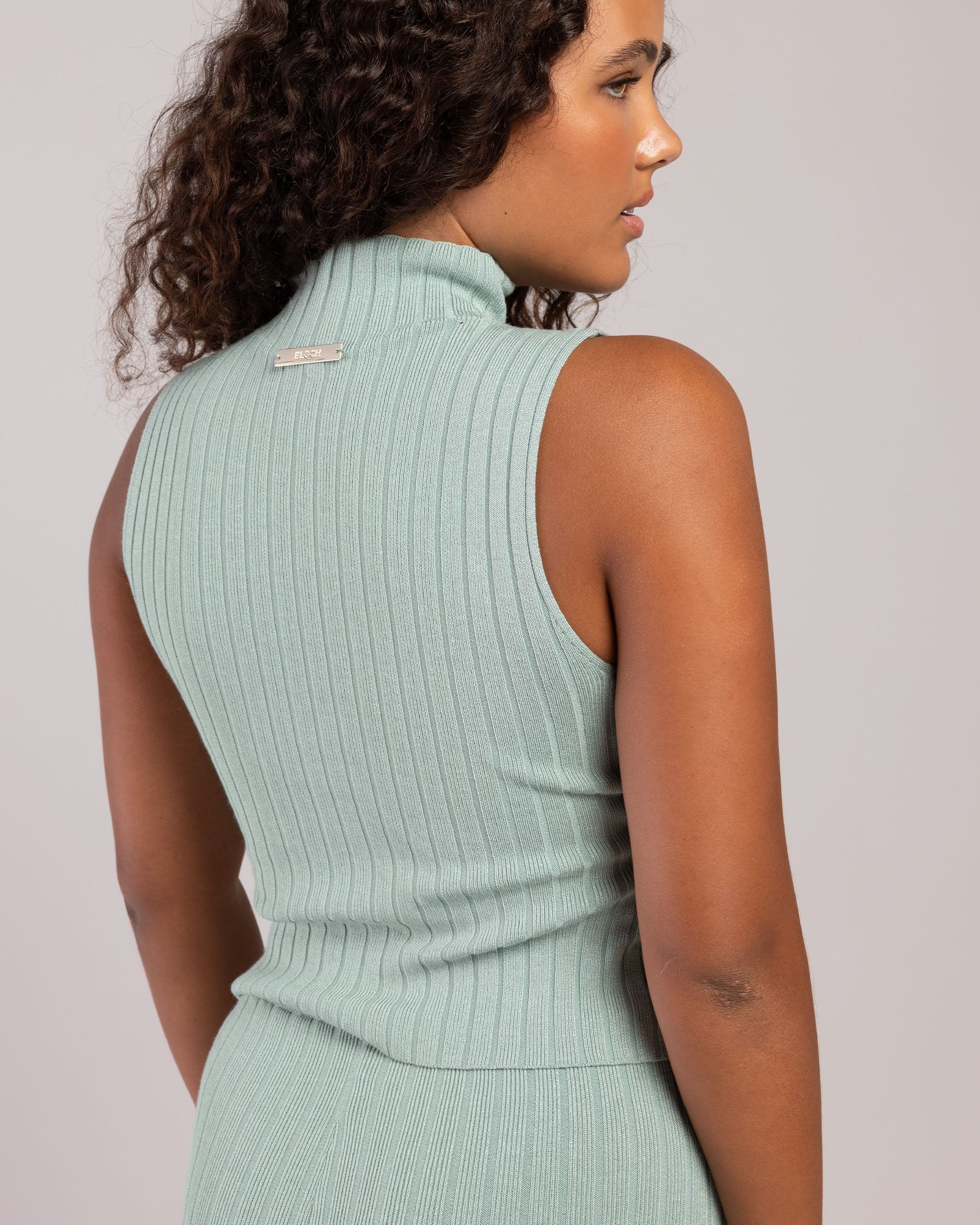 Rib Lounge Funnel Neck