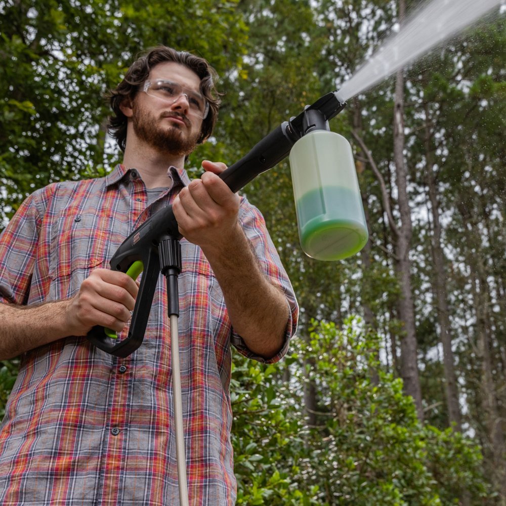 RENEWED 1900 PSI 1.2 GPM Cold Water Electric Pressure Washer w/ 11