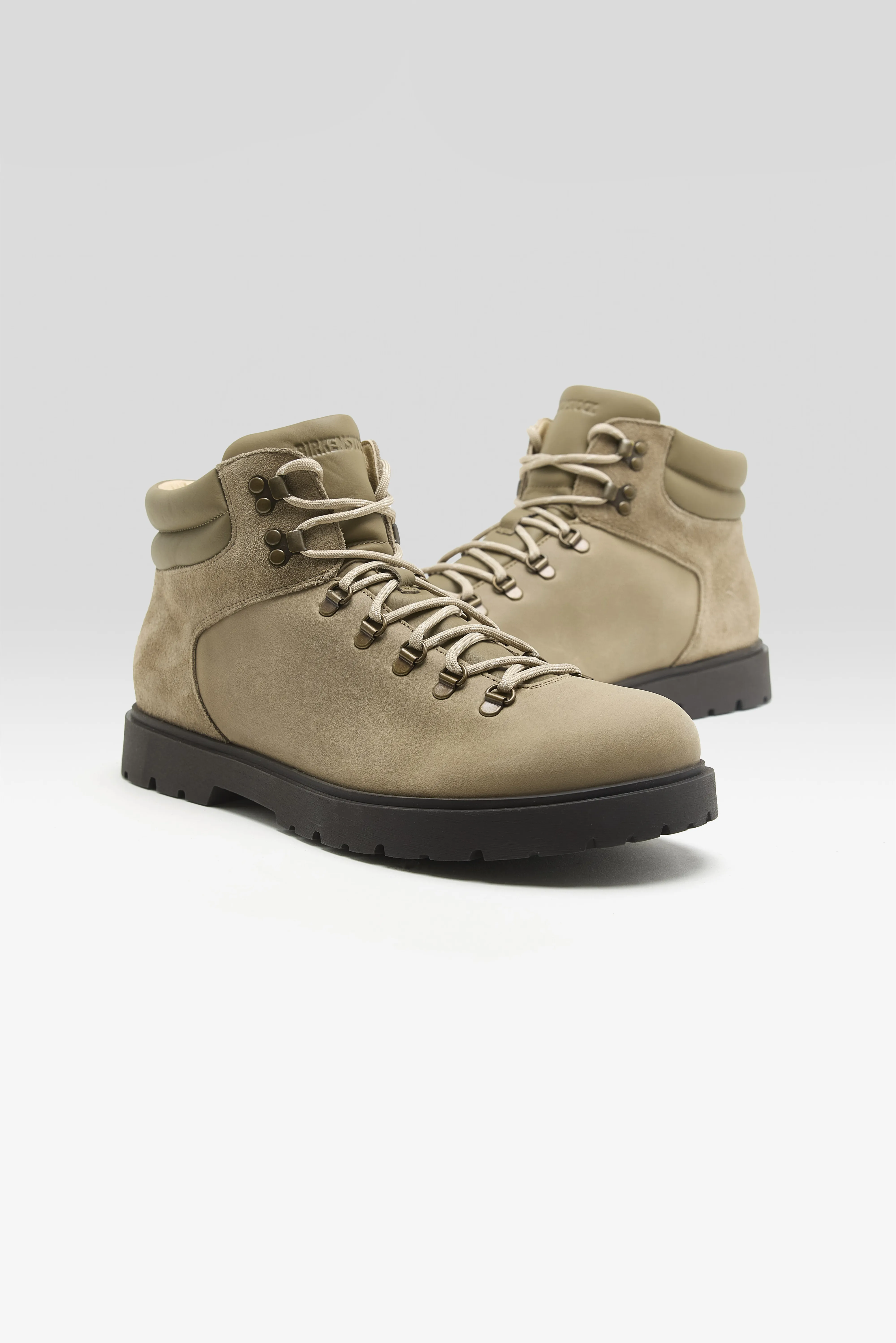 Jackson Nubucks Boots for Men  (252 / M / TAUPE)