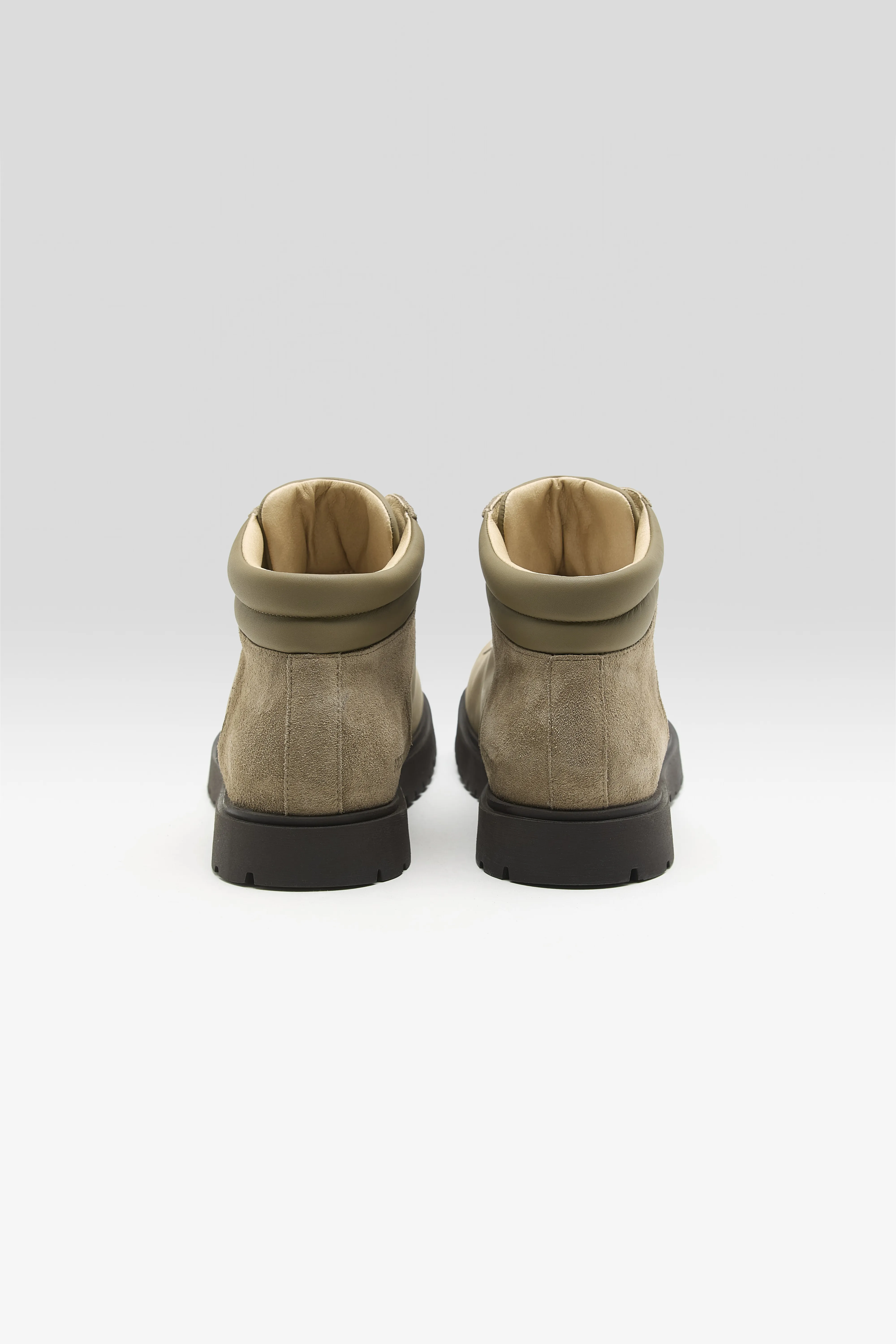 Jackson Nubucks Boots for Men  (252 / M / TAUPE)