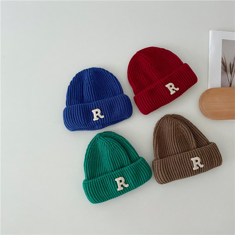 R Baby Simple Letter Knitted Beanie
