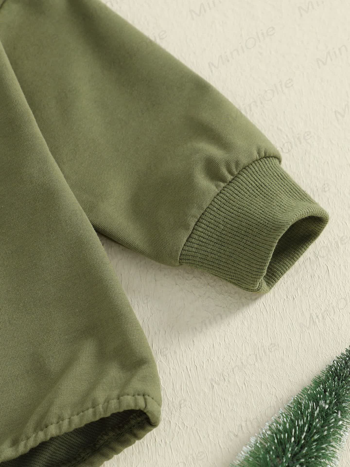 MERRY CHRISTMAS Baby Tree Bodysuit