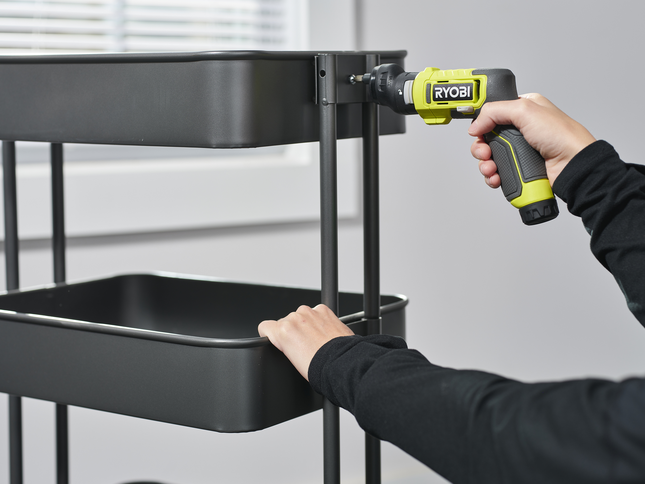 USB LITHIUM MULTI-HEAD SCREWDRIVER