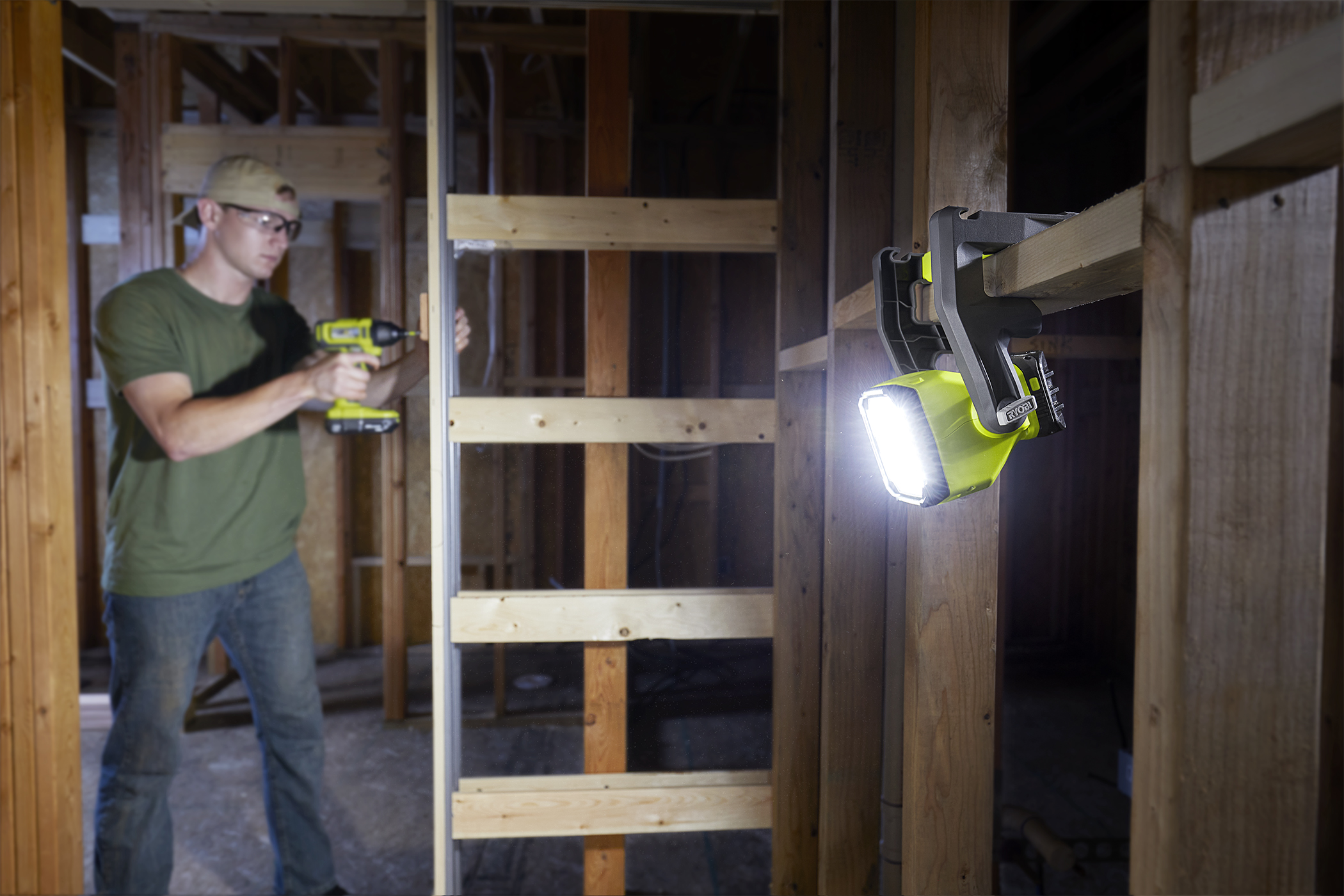 18V ONE+ HYBRID LED FLOOD LIGHT (Tool Only)