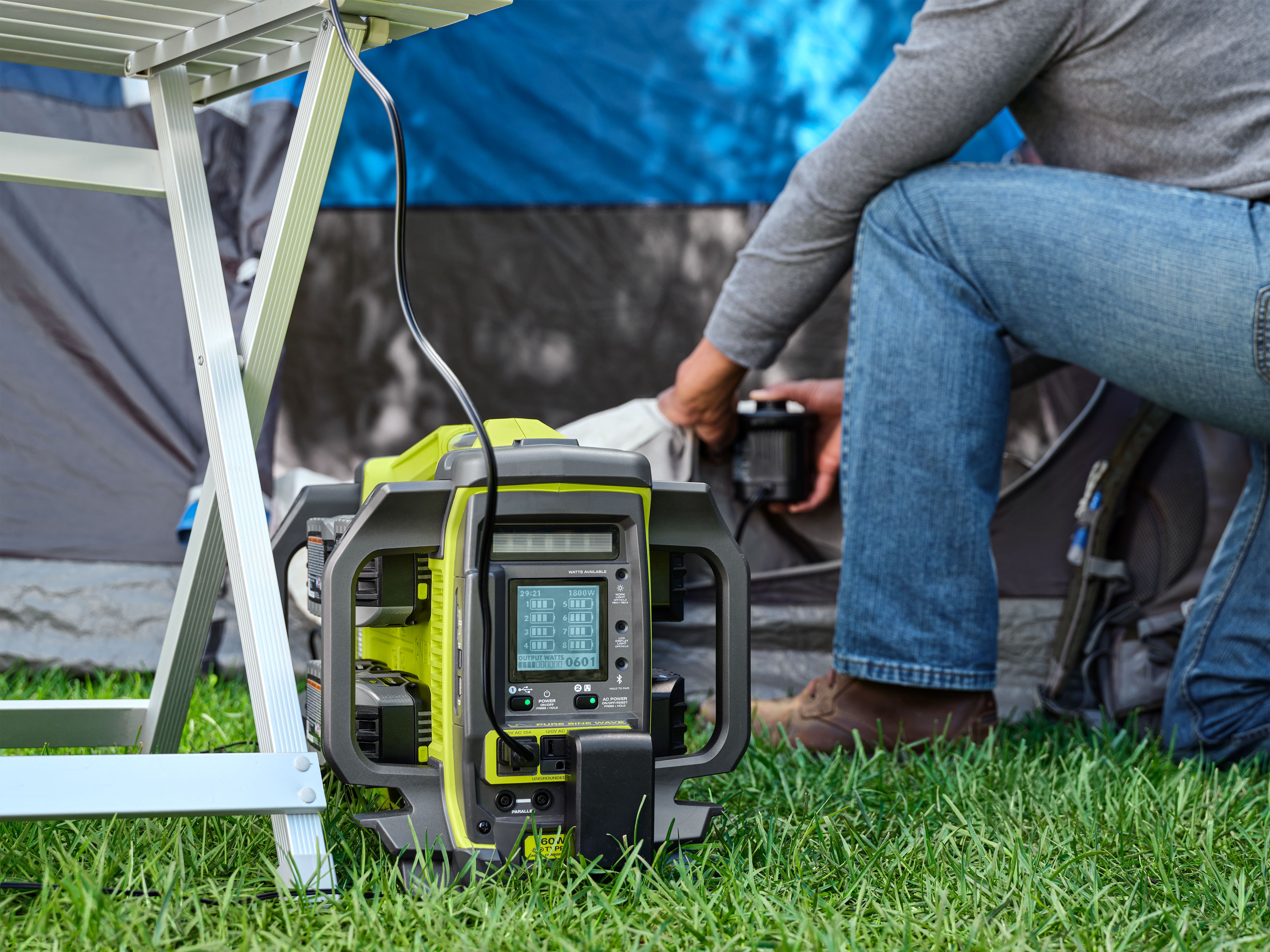 18V ONE+ 1800-WATT POWER STATION