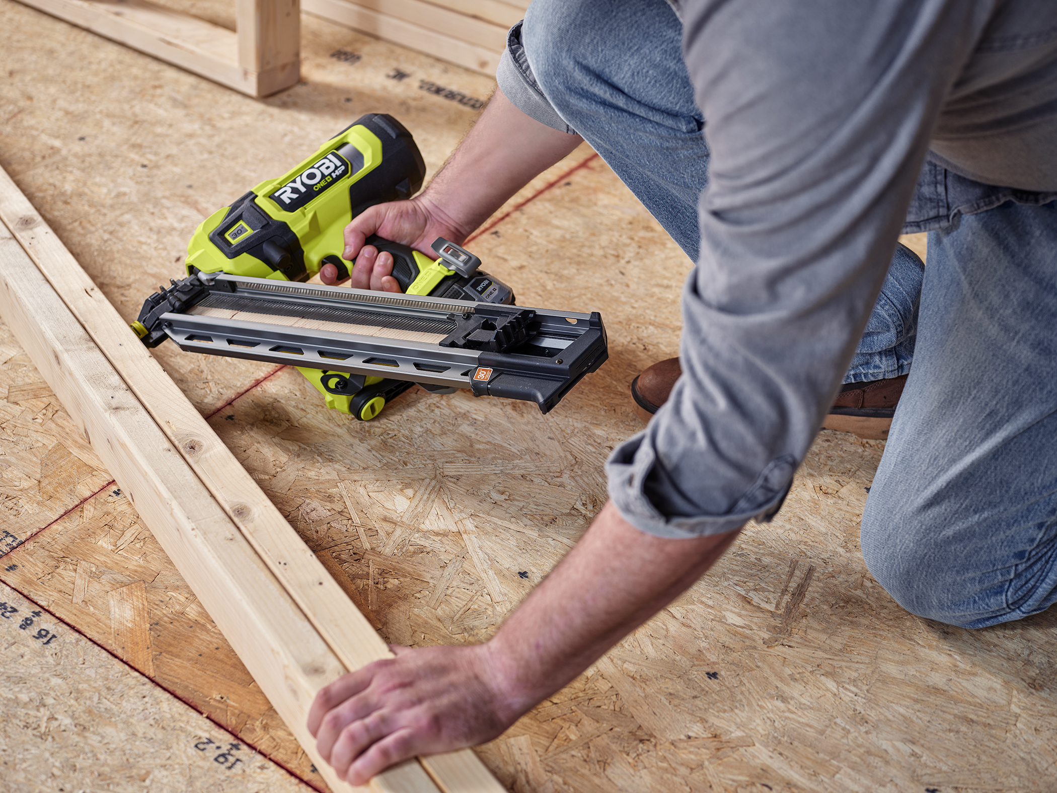 30° FRAMING NAILER EXTENDED CAPACITY MAGAZINE