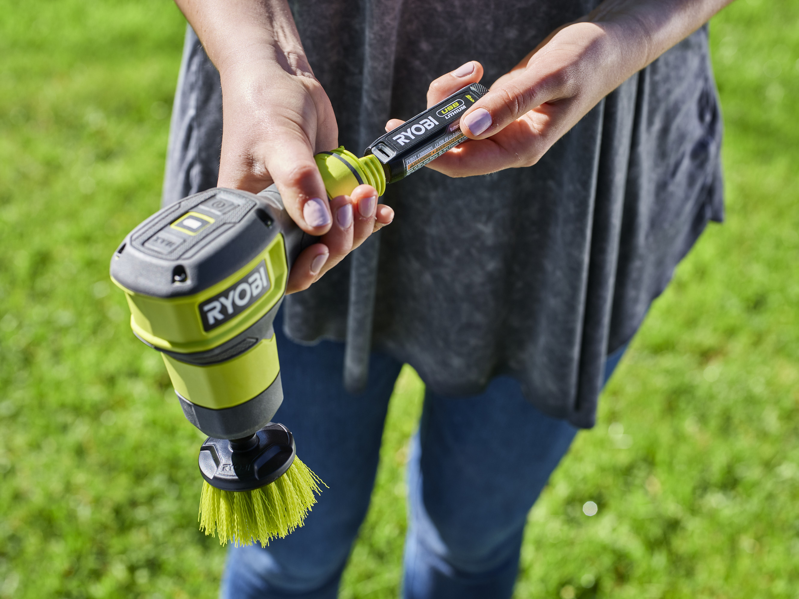 USB LITHIUM POWER SCRUBBER KIT