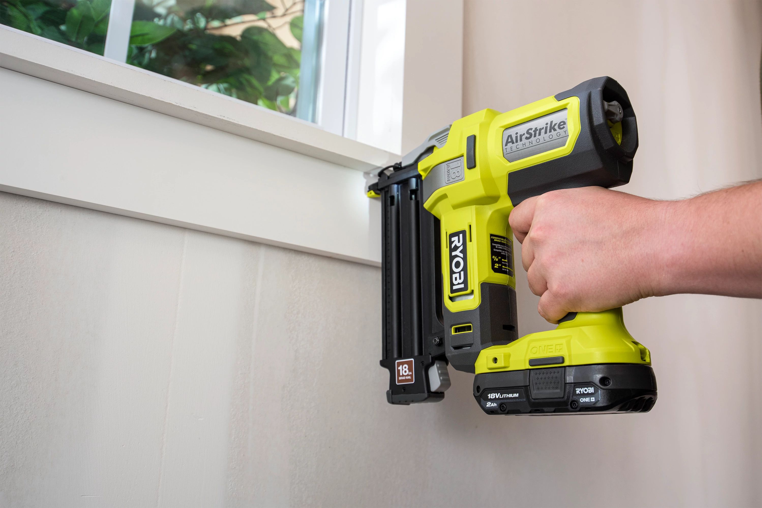 18V ONE+ AIRSTRIKE 18GA BRAD NAILER KIT