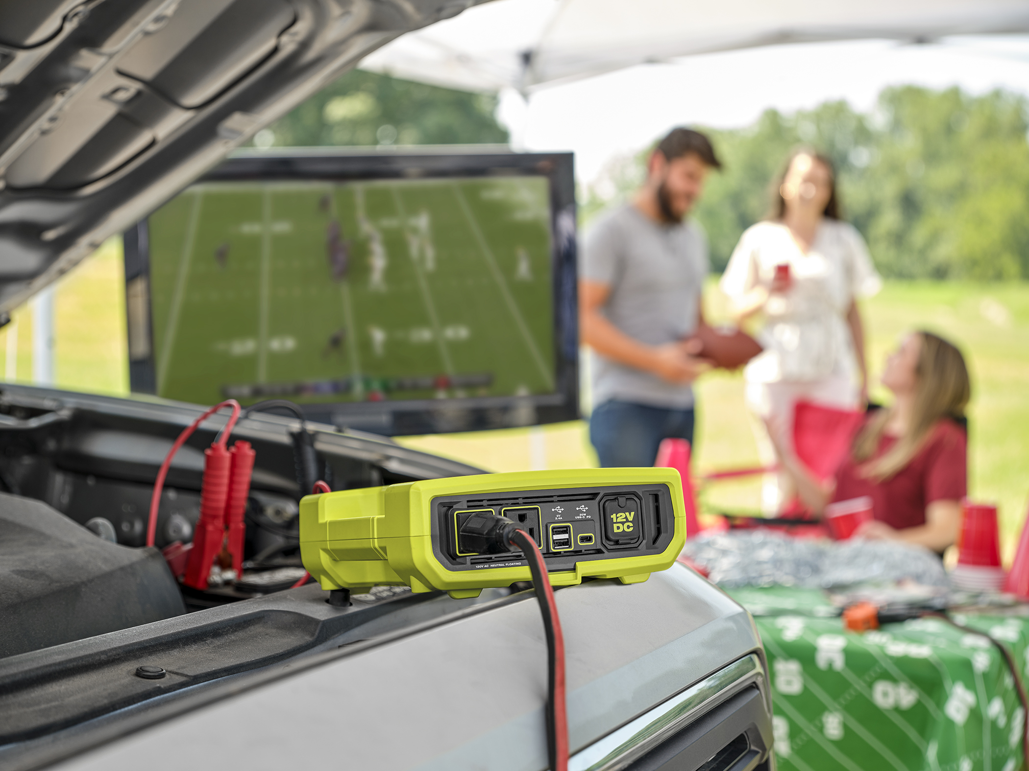 18V ONE+ 800-Watt Automotive Power Inverter