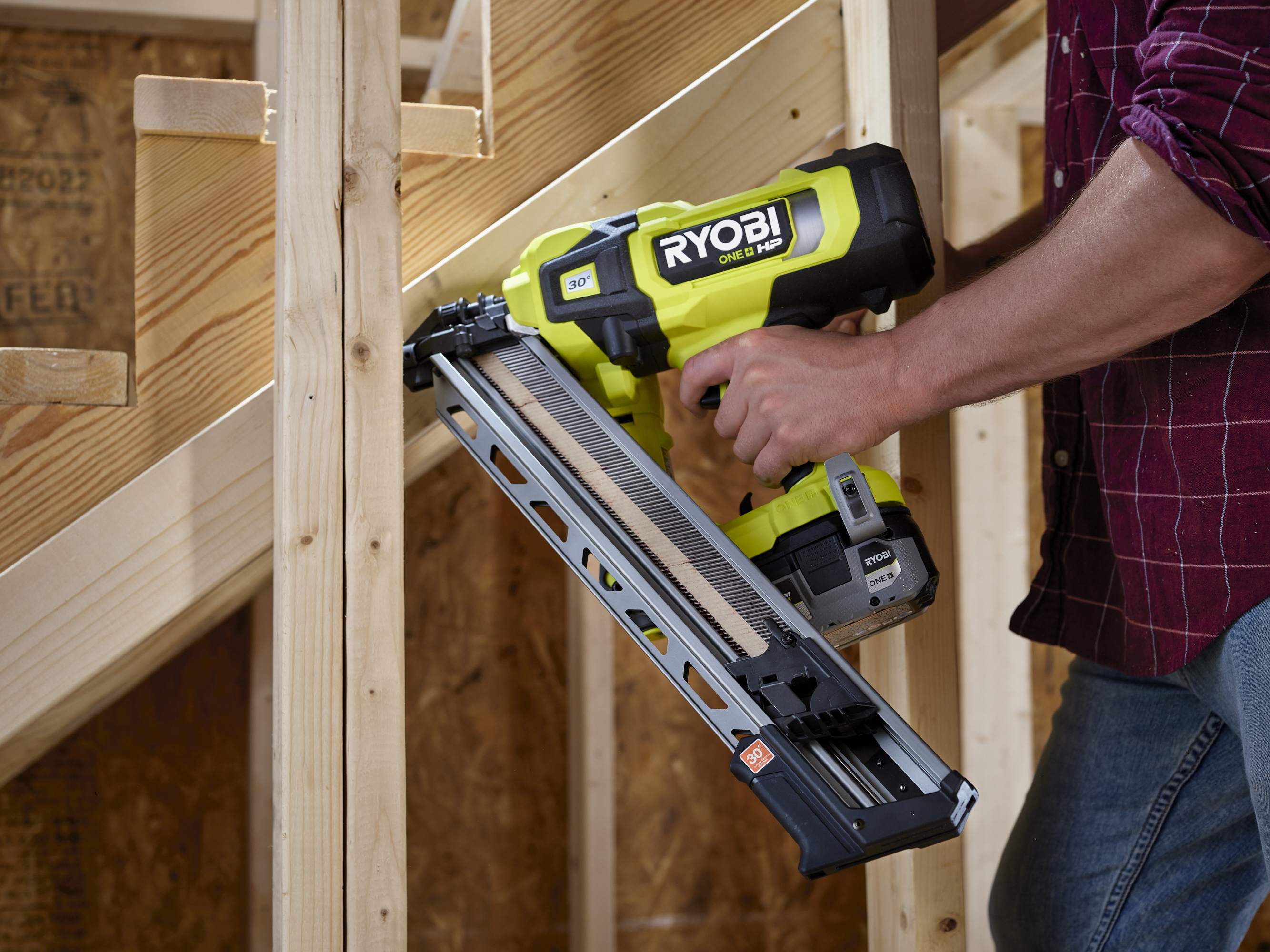 30° FRAMING NAILER EXTENDED CAPACITY MAGAZINE