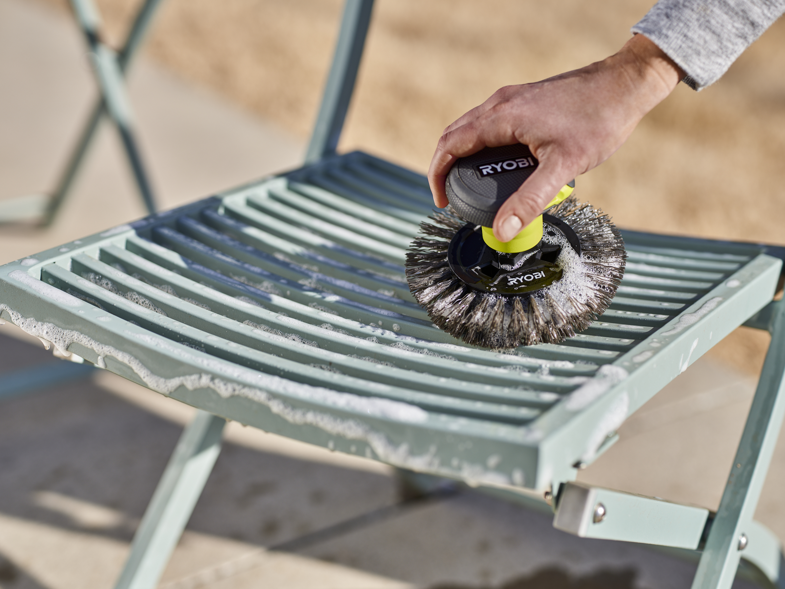 RYOBI PALM SCRUBBER
