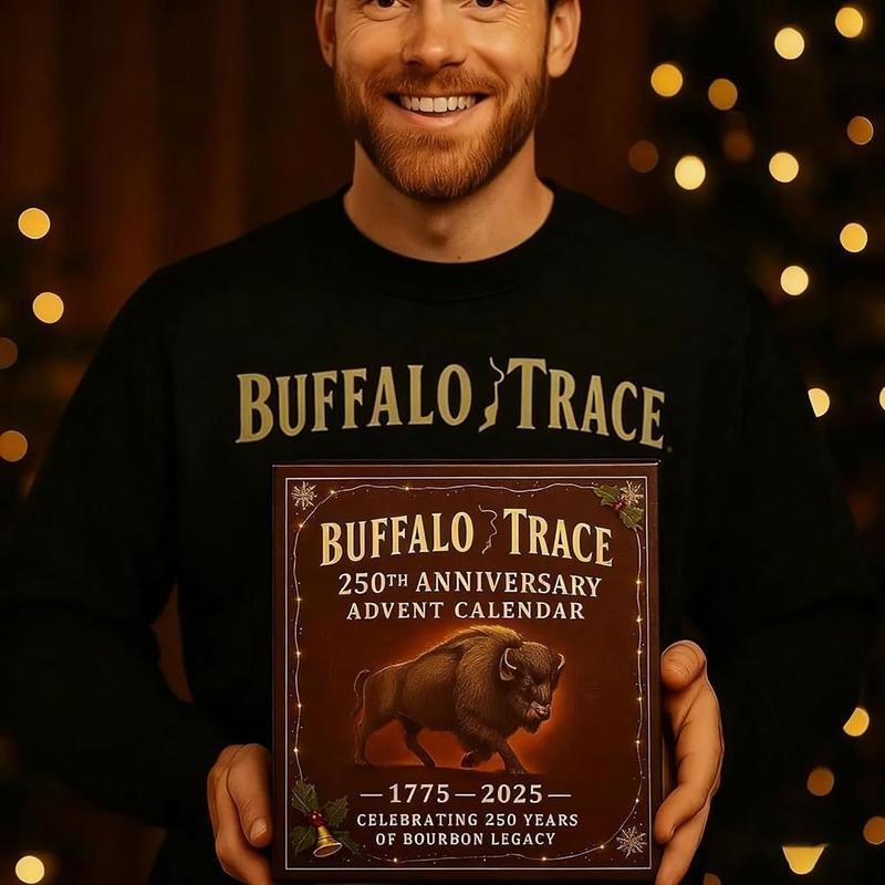 2025 Mini Whiskey 3D Christmas Calendar Blind Box – Power-Free Design, 24 Daily Random Whiskey Bottle Models (Non-Physical & Not for Drinking), Christmas Party Gift, Festive Home & Kitchen Decoration, Perfect Xmas Gift