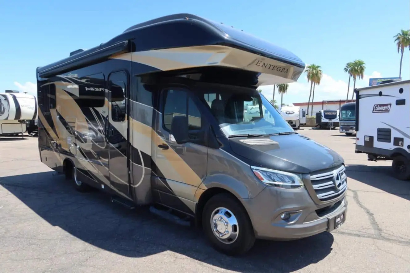 2020 Entegra Coach QUEST 24T