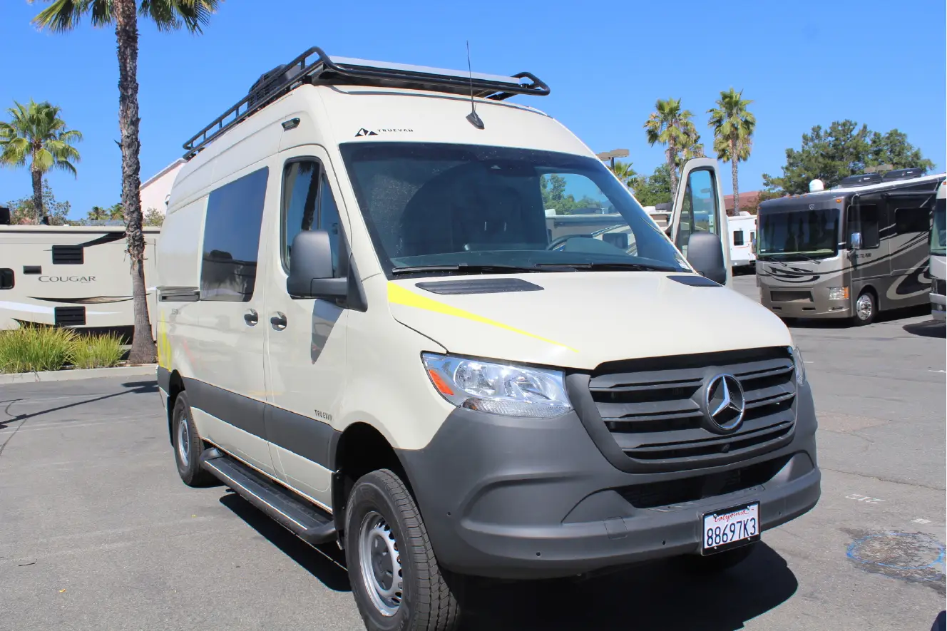 2021 Mercedes-Benz SPRINTER 2500 4X4
