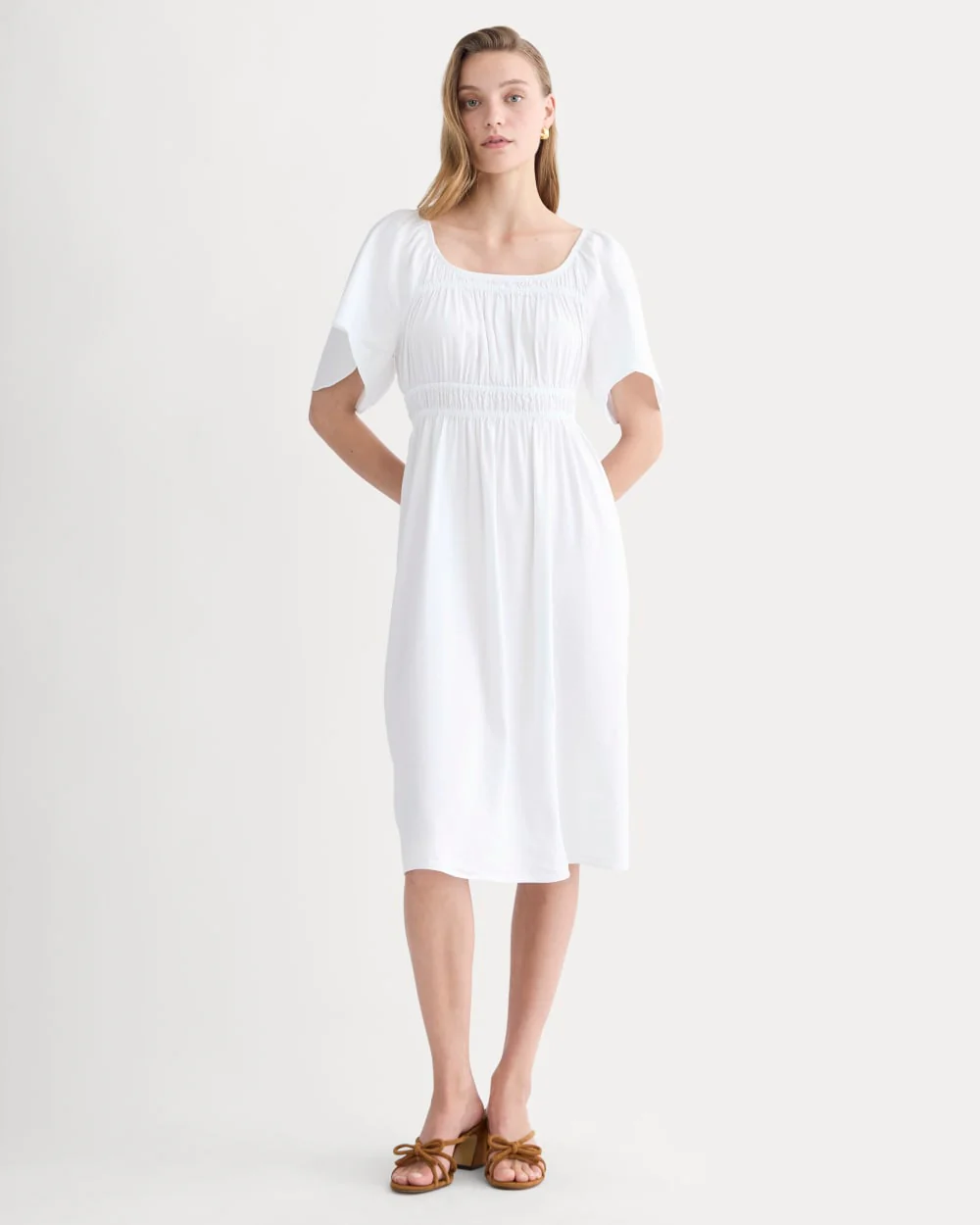 The Flutter-Sleeve Dress in Stretch Linen | White
