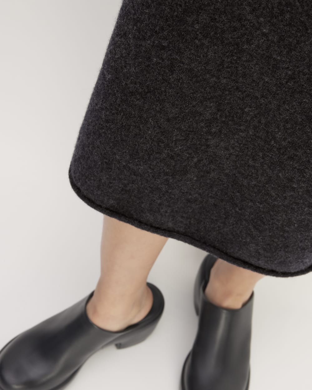 The Cozy-Stretch Skirt | Charcoal