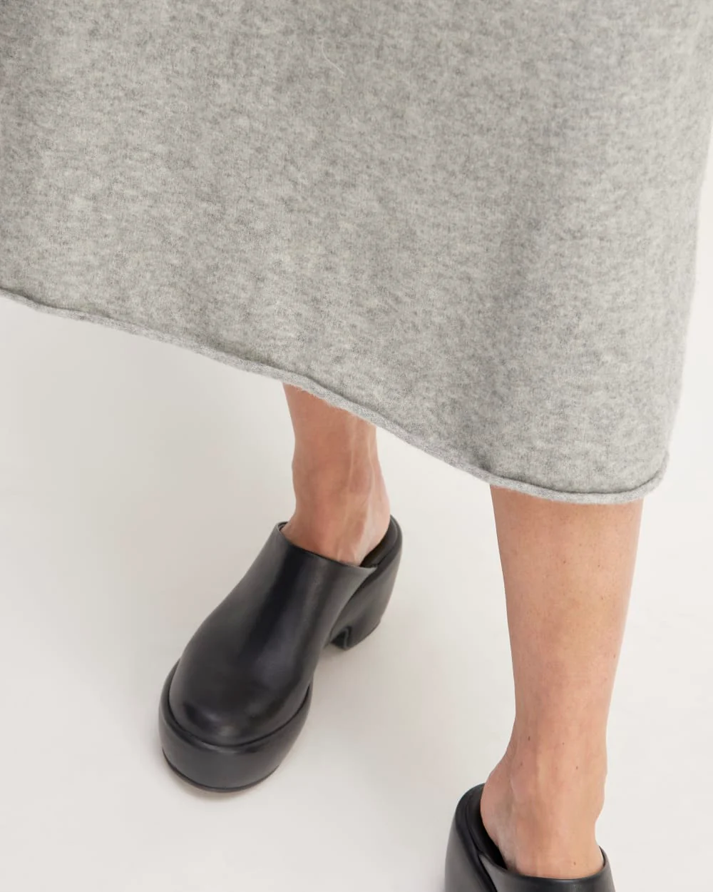 The Cozy-Stretch Skirt | Heathered Grey
