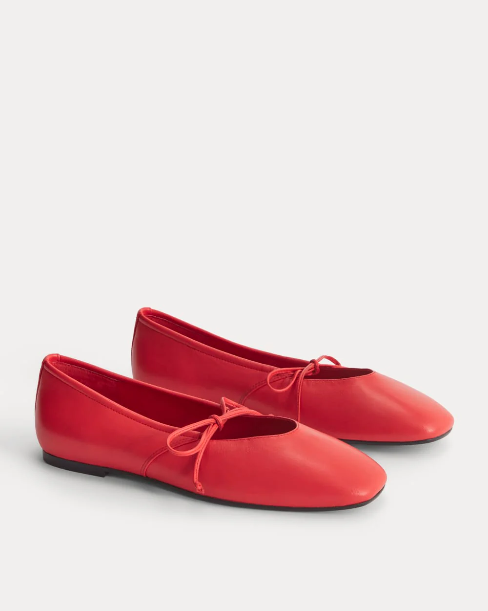 Leather Keyhole Flat | Classic Red