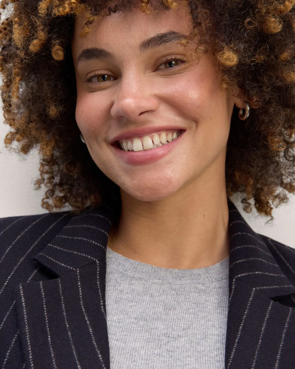 The Oversized Blazer in Wool | Navy / White