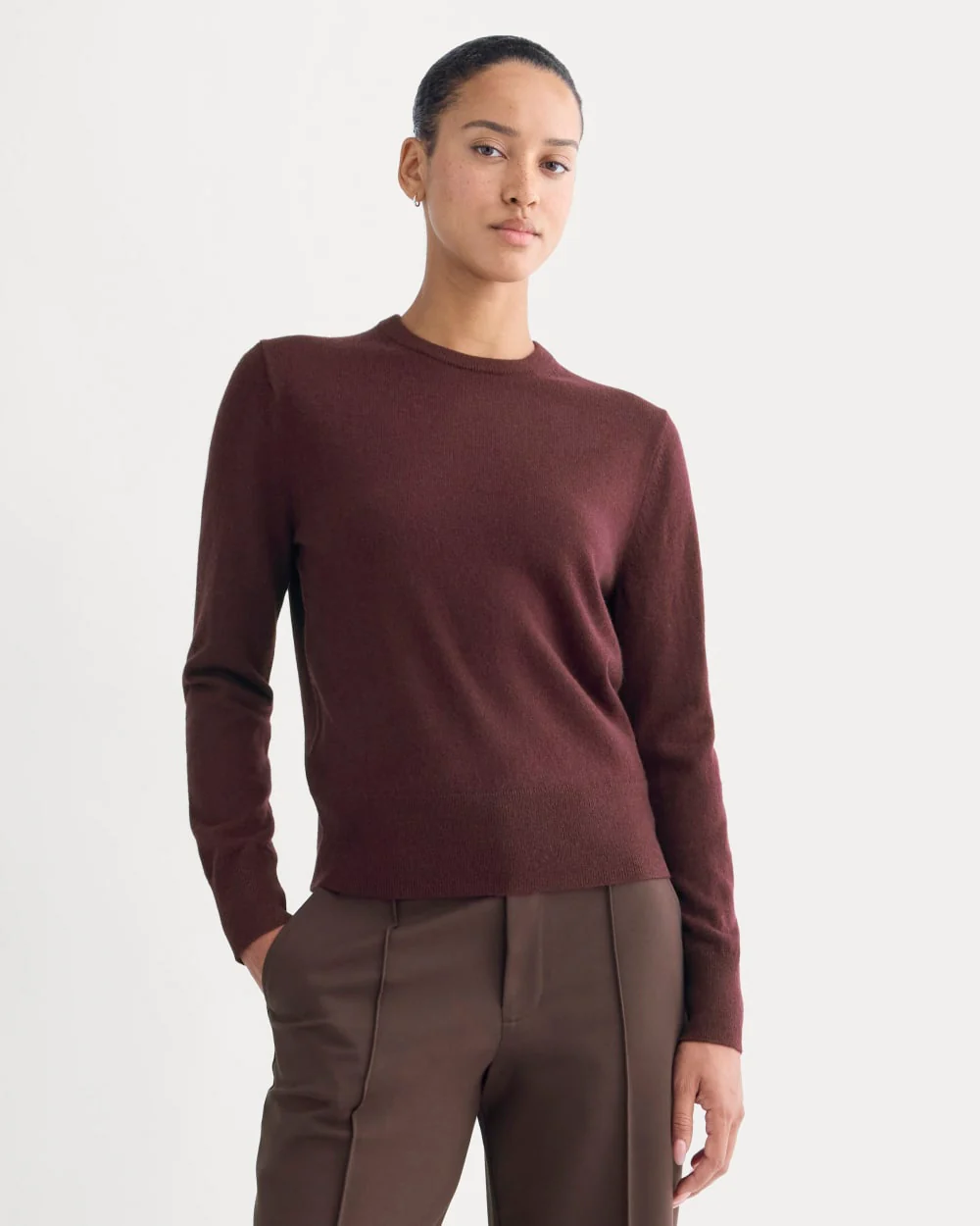 Cashmere Slim Crew Sweater | Wine