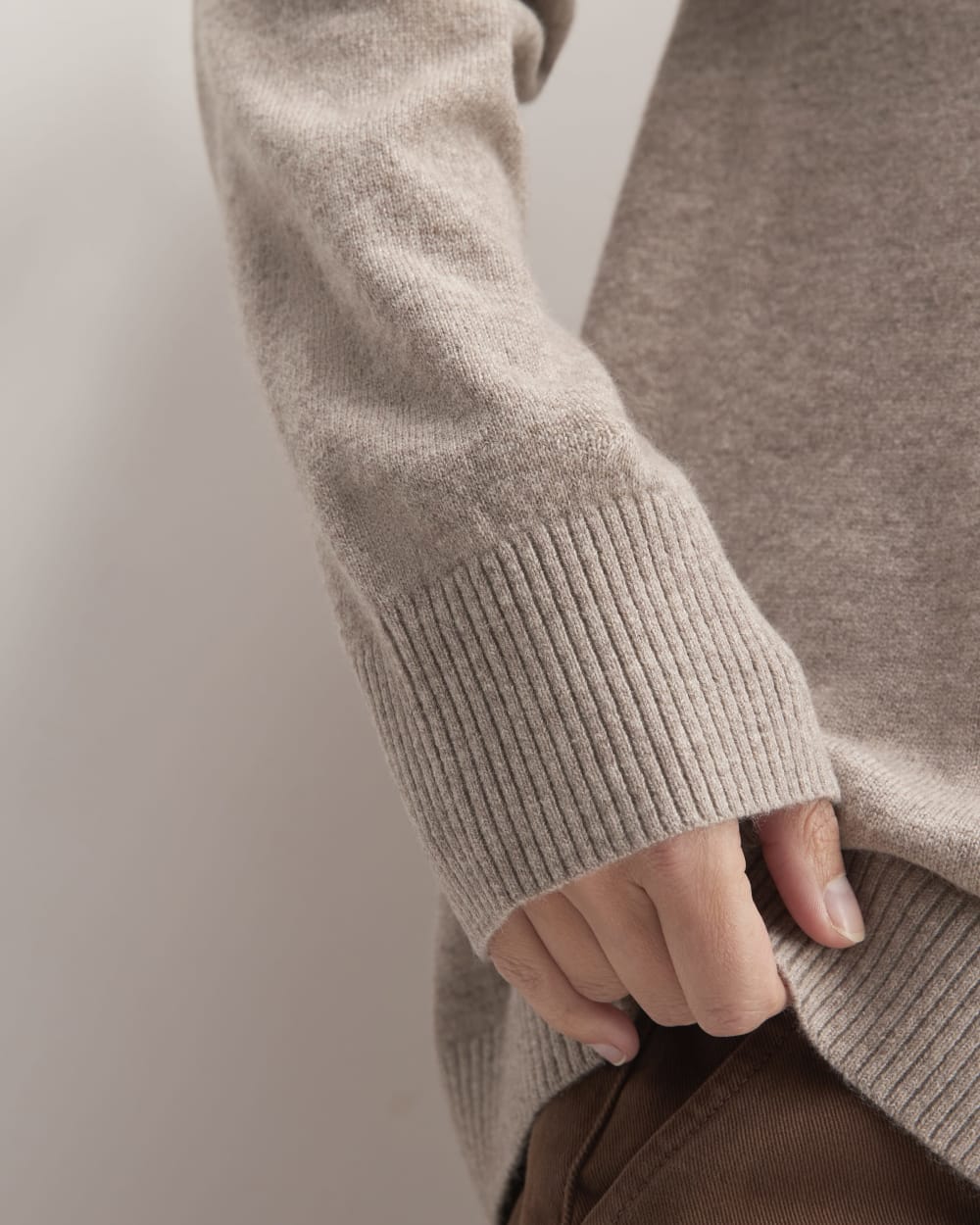 The Classic V in Cashmere | Toasted Sesame