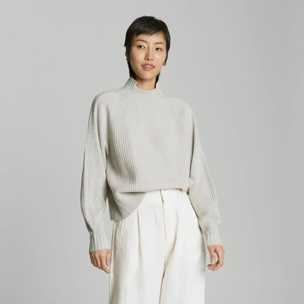 The Cashmere Ribbed Turtleneck | Pale Heathered Grey