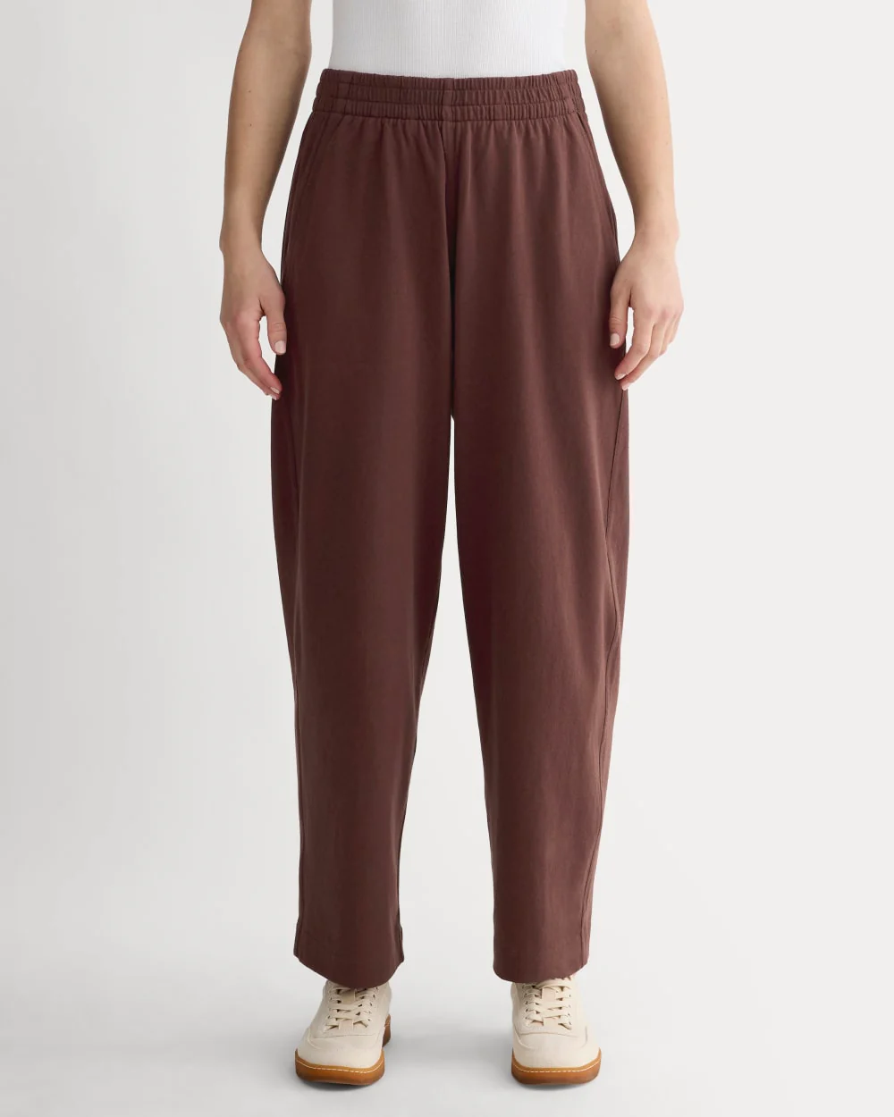 The Off-Duty Barrel Pant | Dark Mahogany