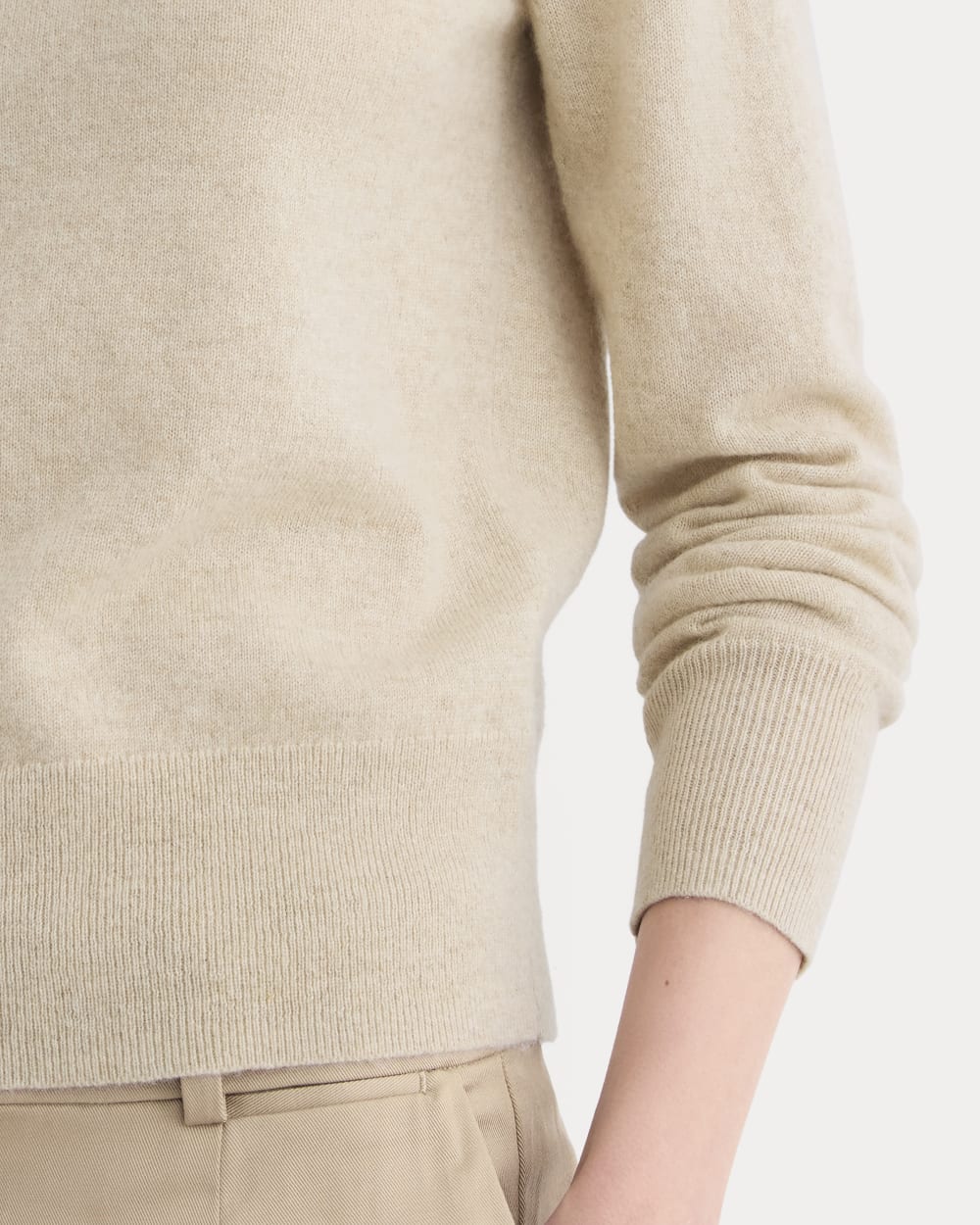 Cashmere Slim Crew Sweater | Heather Light Camel