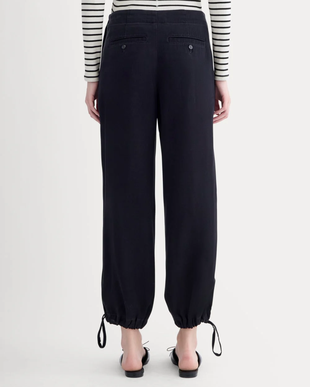 The Chino Jogger in Buttersoft | Black