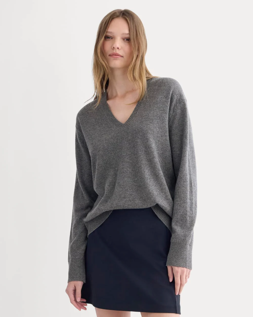 The Classic V in Cashmere | Heather Charcoal