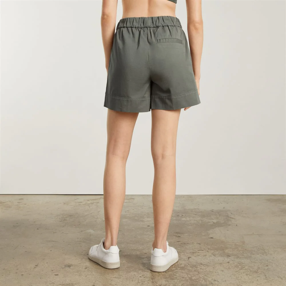 The Easy Short | Pewter Green