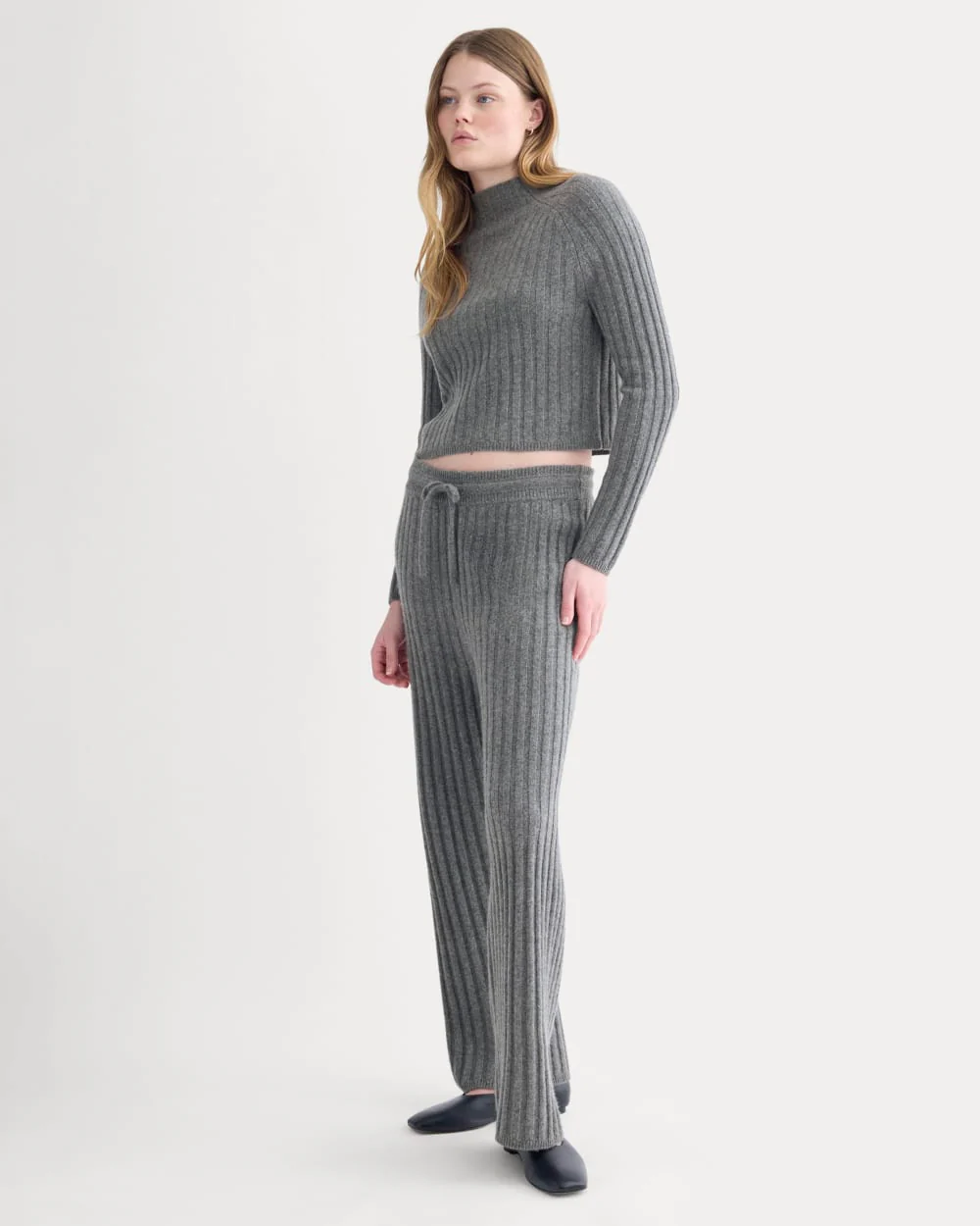 Funnel-Neck Cropped Sweater in Wool Cashmere | Heather Charcoal