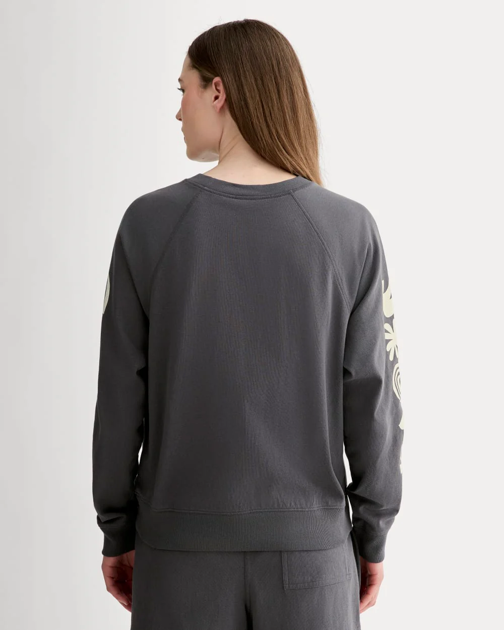 The Everlane x Parks Project Off-Duty Long-Sleeve Tee | Forged Iron / Natural