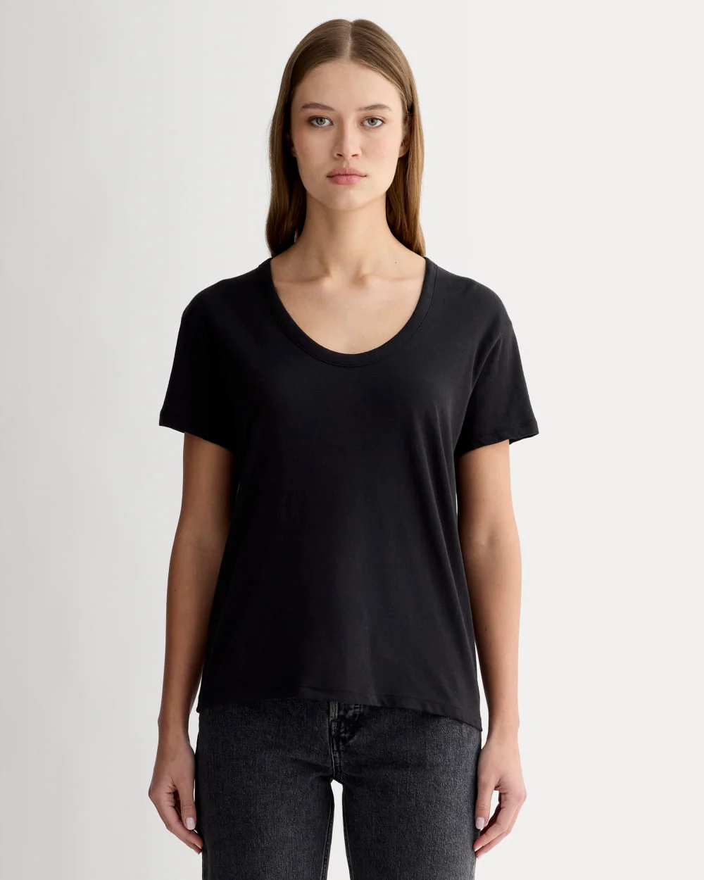 The Air Scoop-Neck Tee | Black