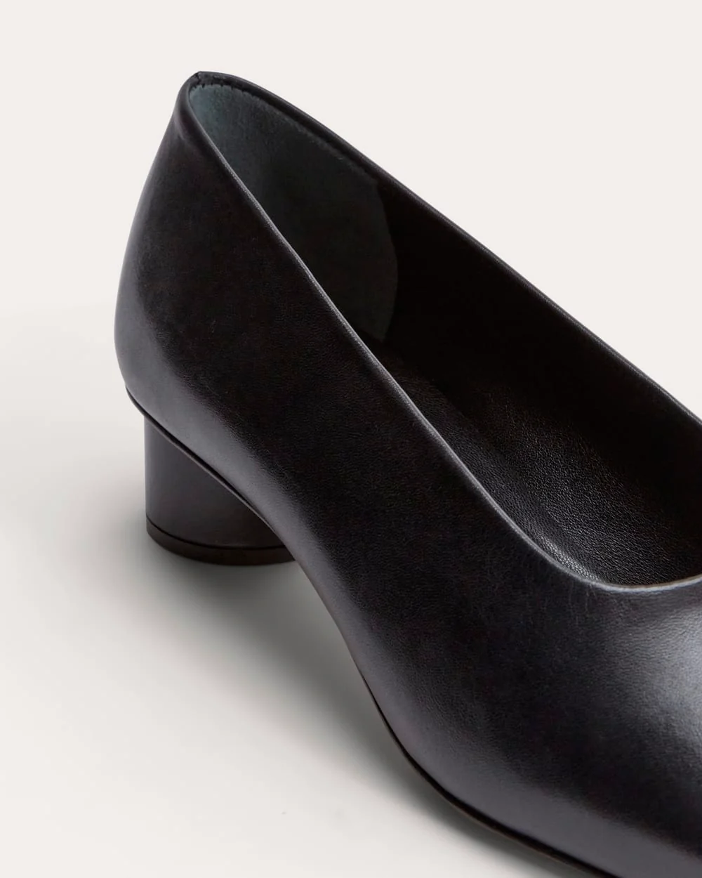 The Gallery Pump | Black