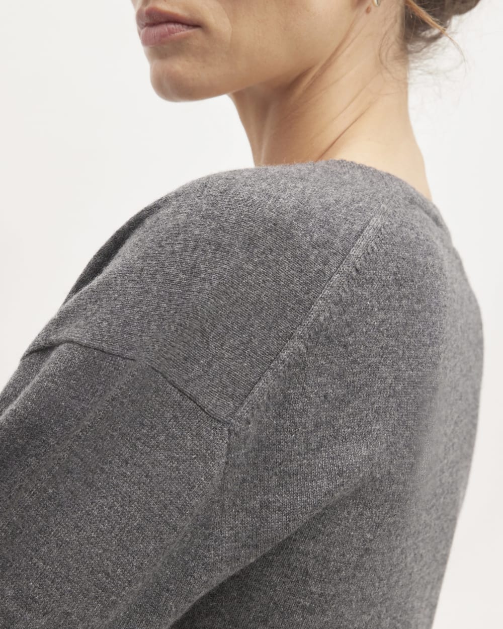 The Classic V in Cashmere | Heather Charcoal