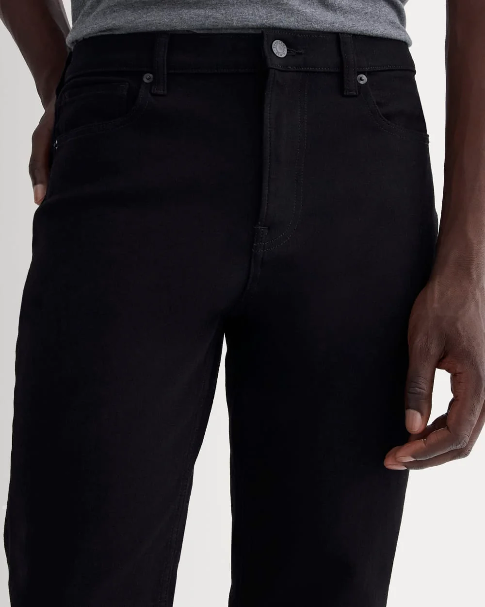 The Relaxed 4-Way Stretch Organic Jean | Uniform | Black