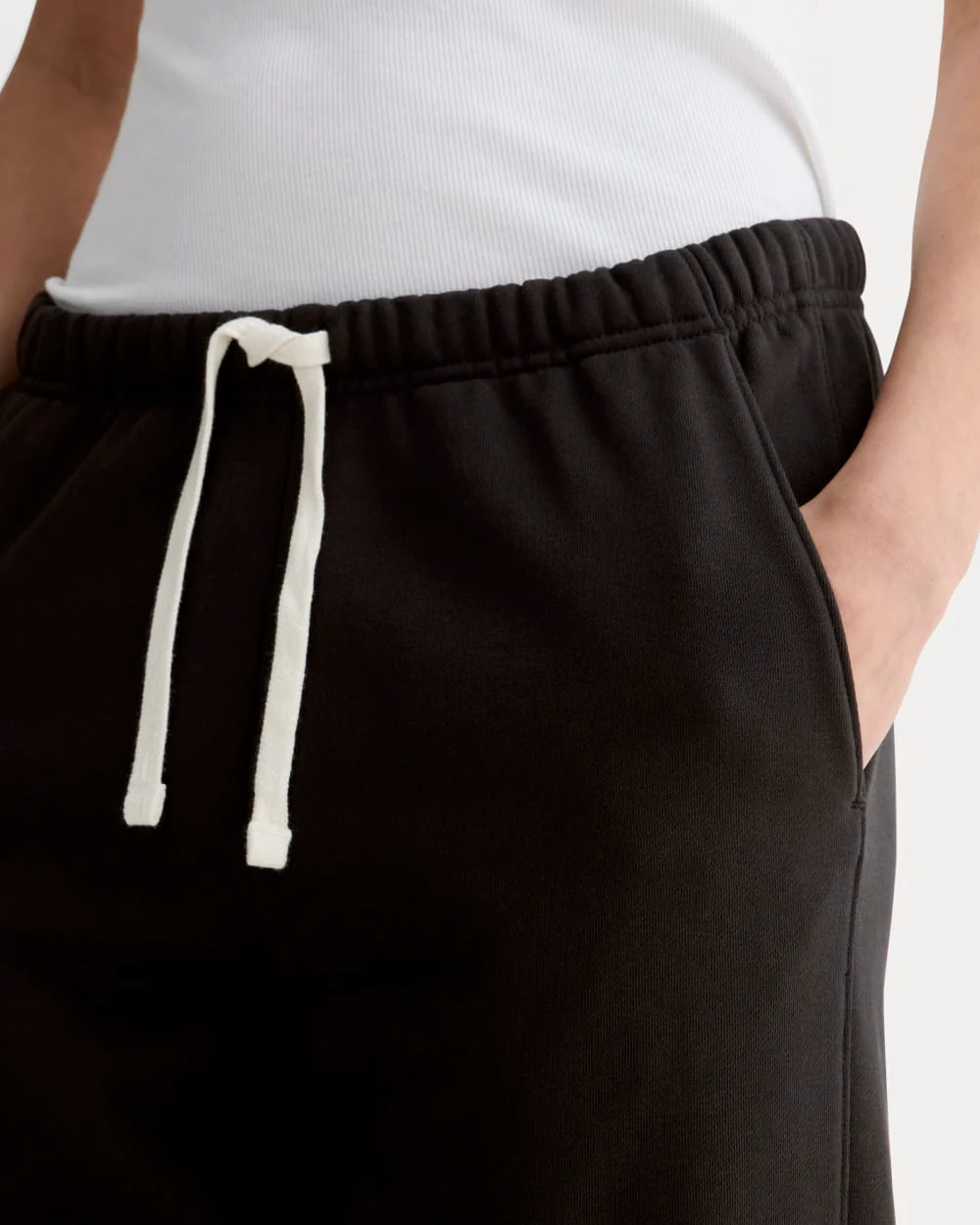 The Off-Duty Jogger | Black