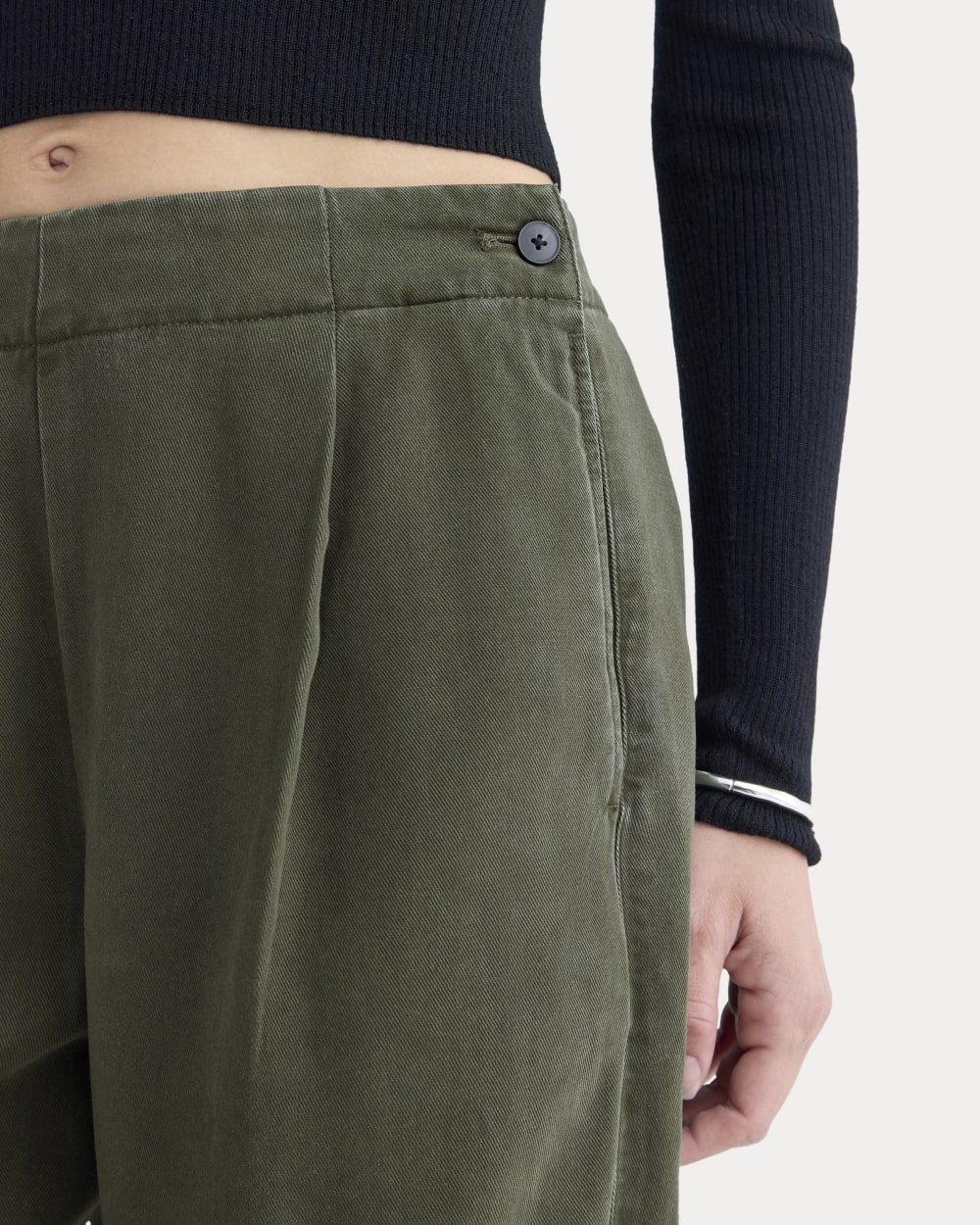 The Chino Jogger in Buttersoft | Dark Forest