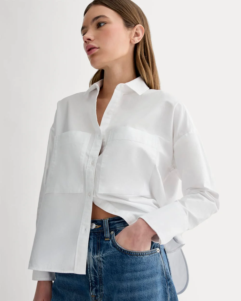 The Boxy Oxford | White