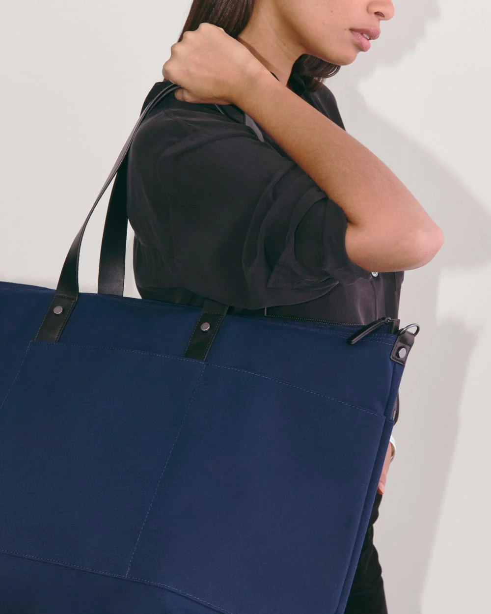 The Canvas Weekender | Navy