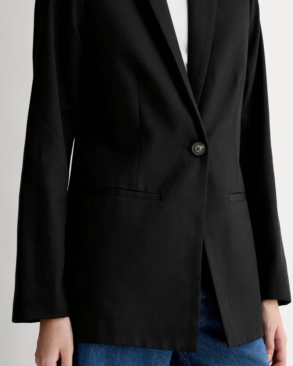The Relaxed Blazer in Buttersmooth | Black