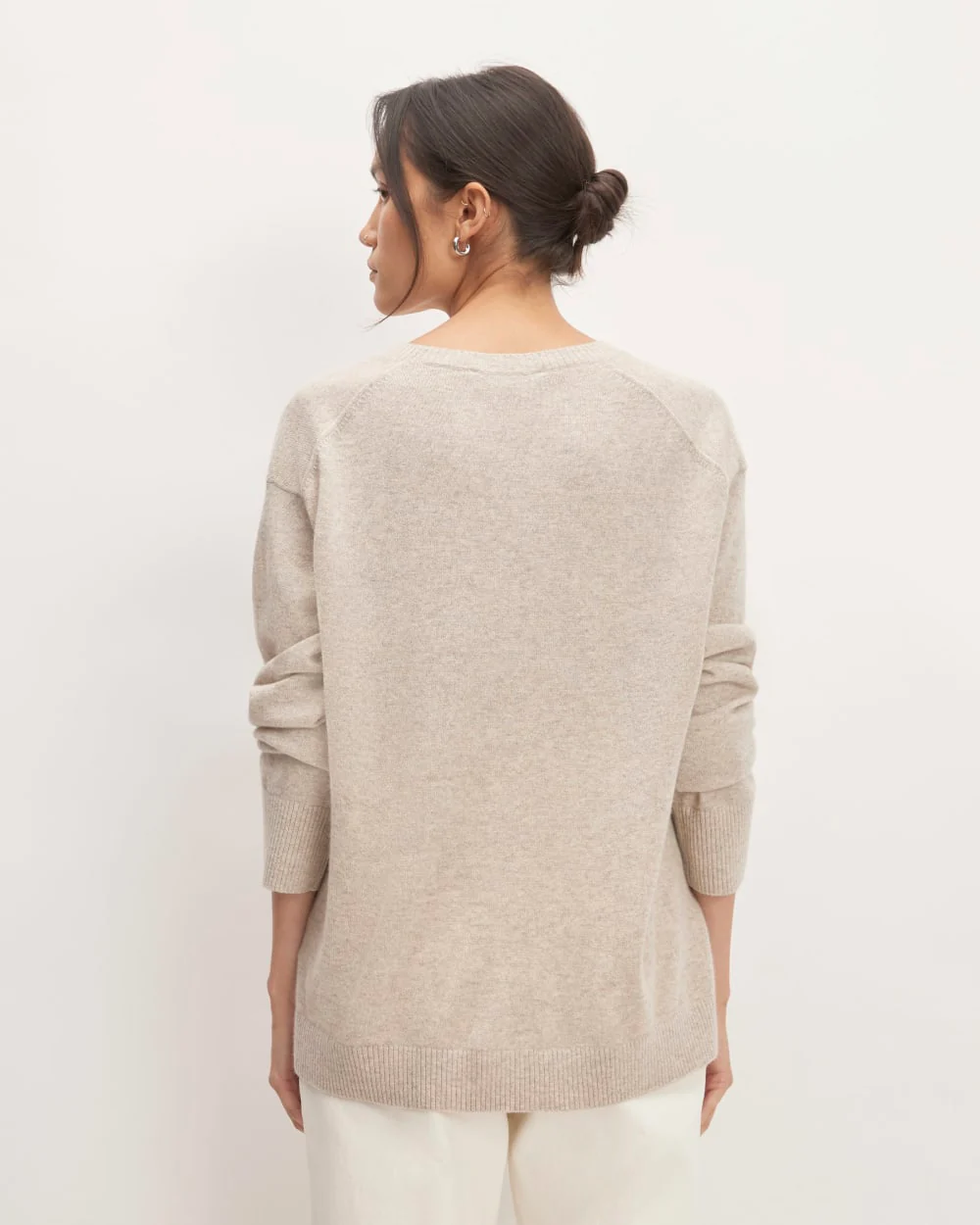 The Classic V in Cashmere | Canvas