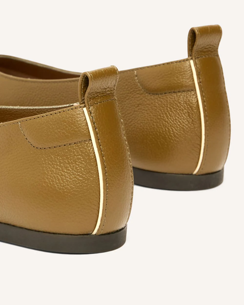 The Day Glove in Narrow Fit | Birch Green