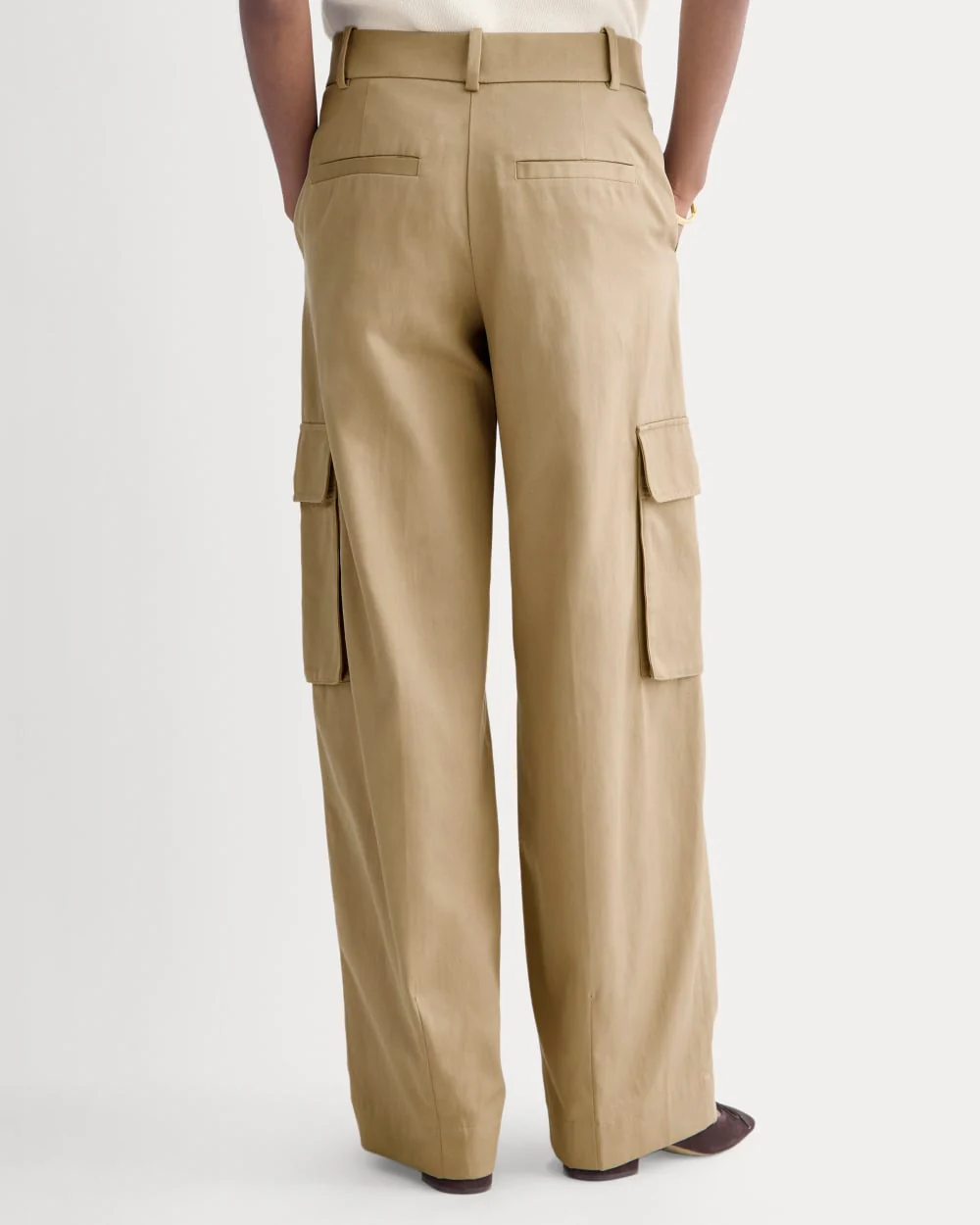 Wide-Leg Cargo Trouser in Buttersmooth | Ash Brown