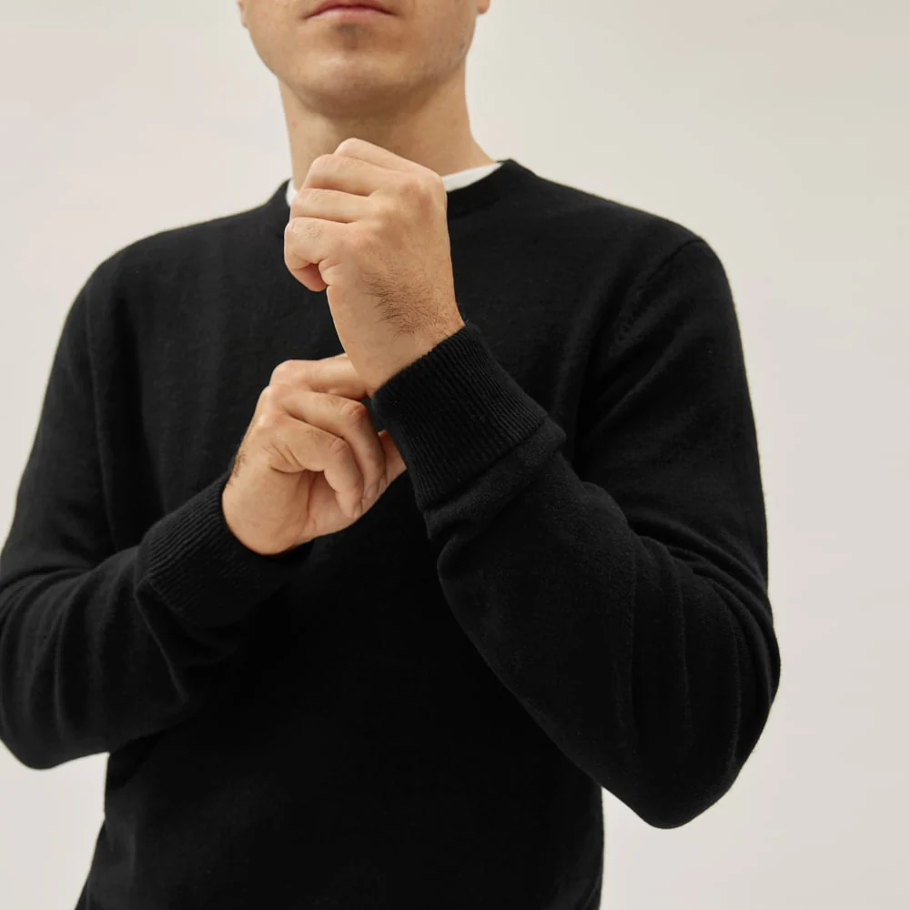 The Grade-A Cashmere Crew | Black