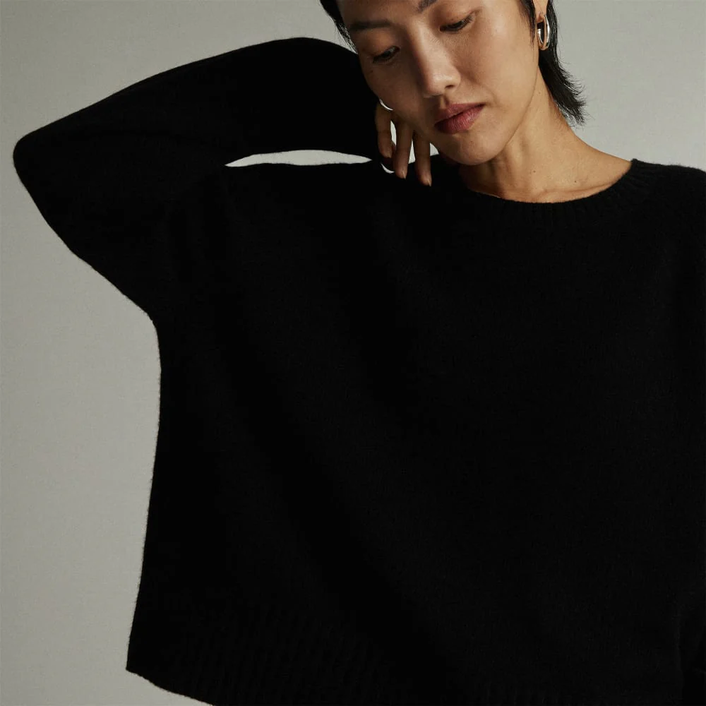 The Cashmere Boxy Crew | Black