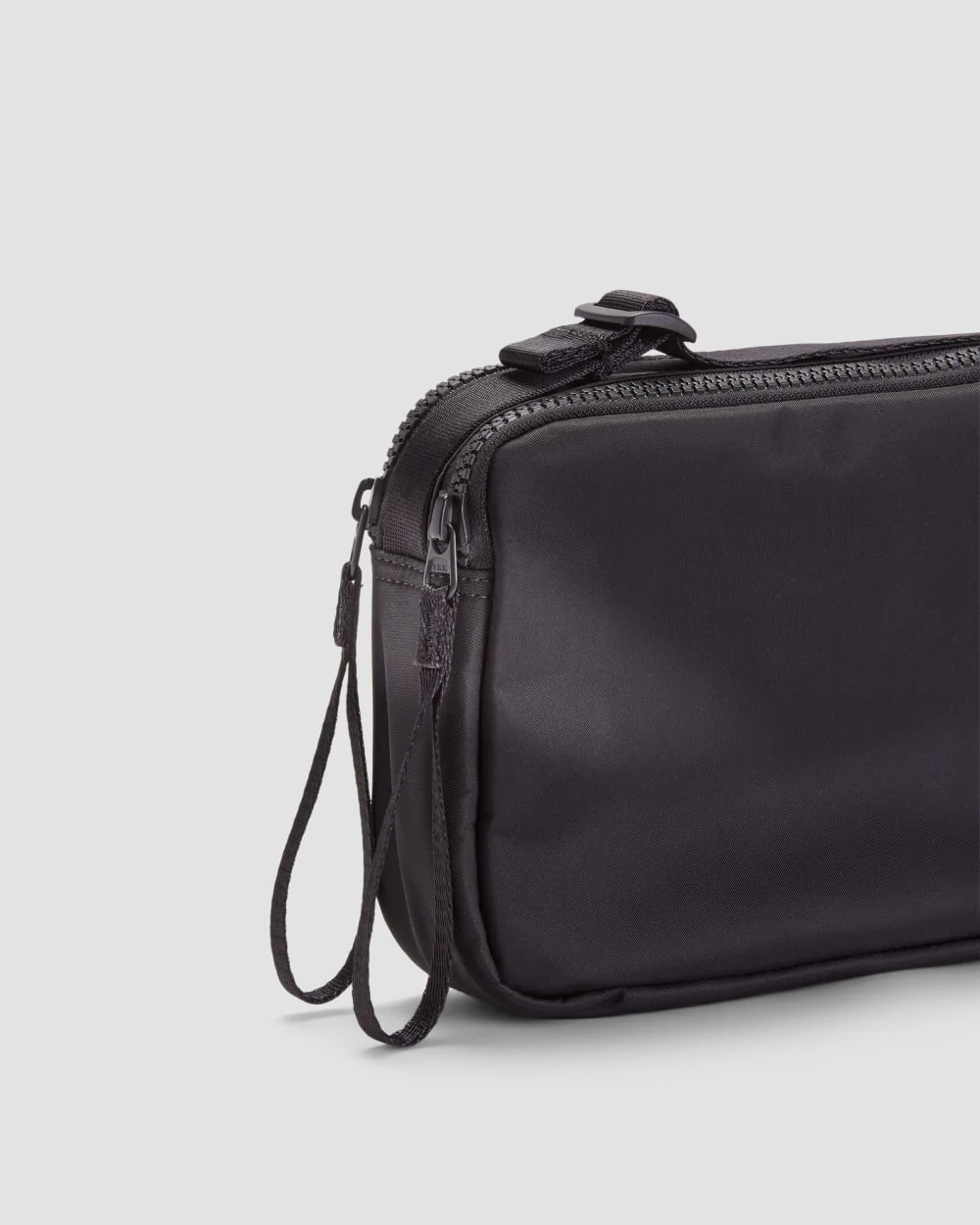 The Recycled Nylon Camera Bag | Black