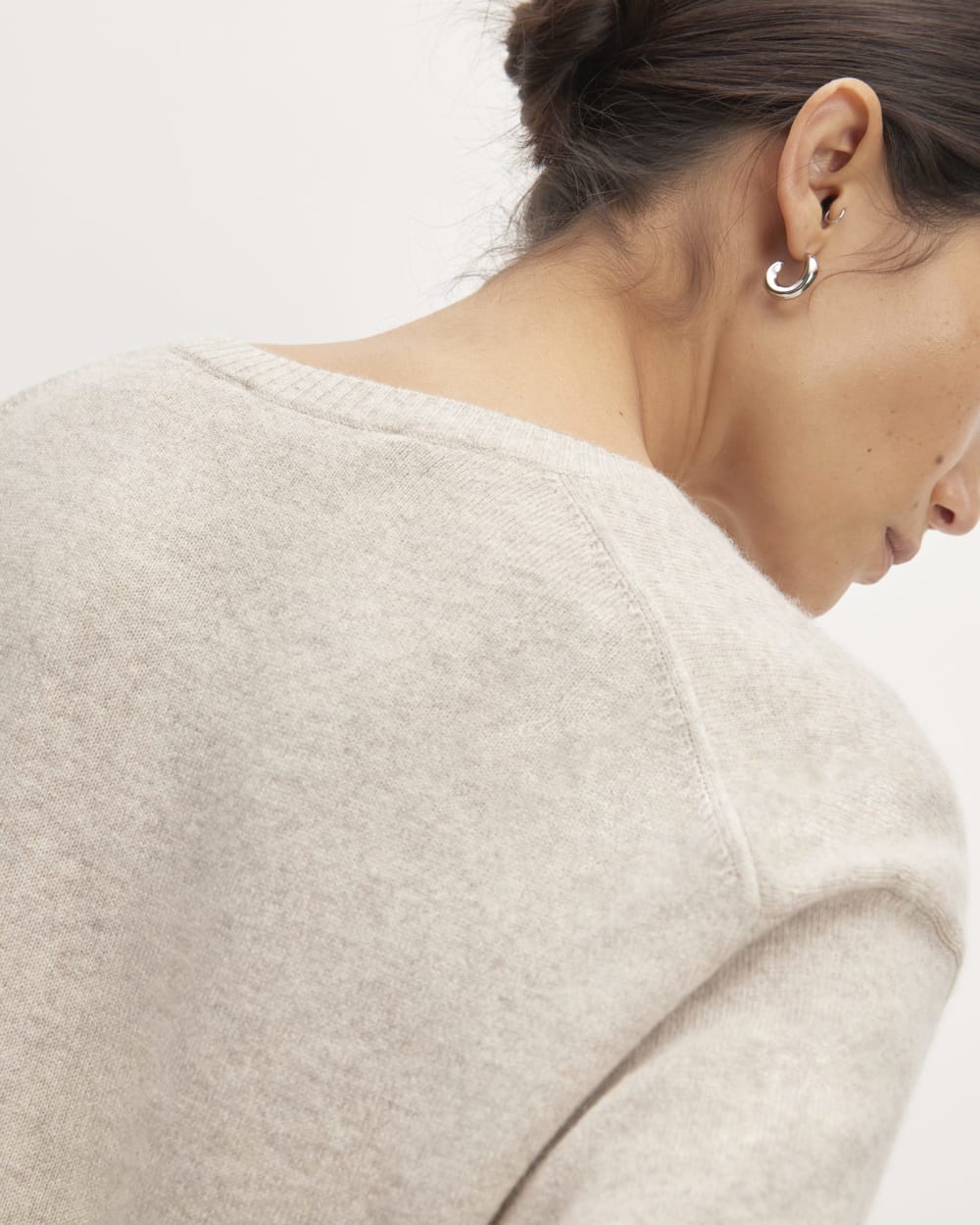 The Classic V in Cashmere | Canvas